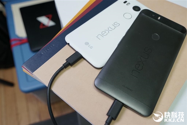 Nexus 6P能通過(guò)USB Type-C接口給Nexus 5X充電