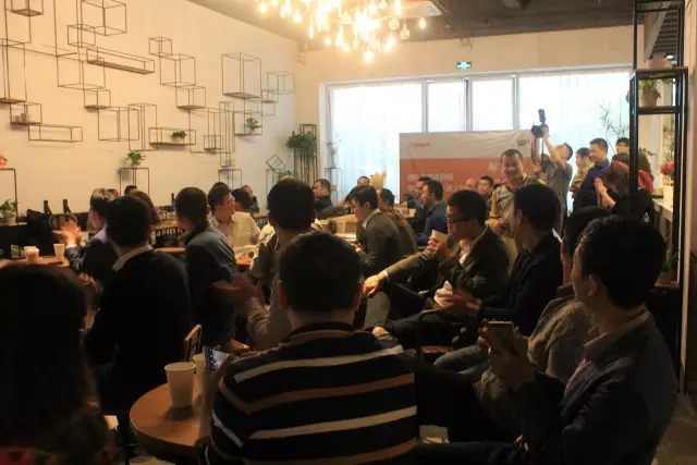 探討智能手機(jī)成熟期中小廠商的生死之路