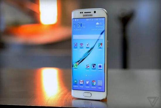 三星Galaxy S7將配置曲面屏+microSD可擴展內(nèi)存