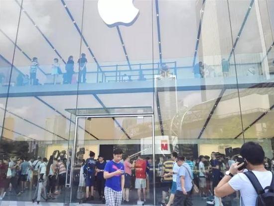 iPhone 7被炒到2萬(wàn)！巴菲特大賺 供應(yīng)商集體狂歡