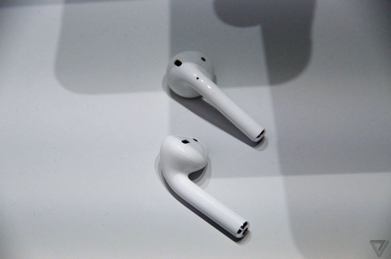 iPhone 7無(wú)線耳機(jī)AirPods輻射恐怖？真相揭秘