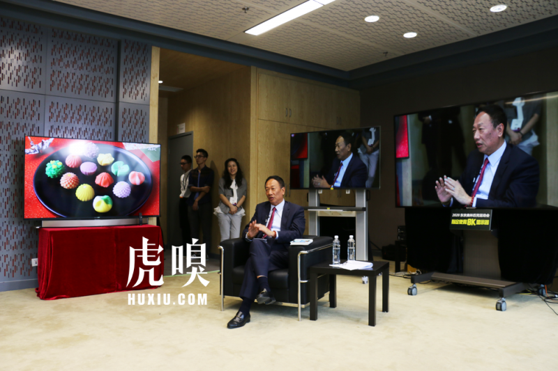 對(duì)話郭臺(tái)銘：66歲的“推銷員”，能否拯救夏普，又能否拯救富士康？