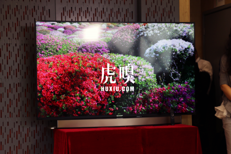 對(duì)話郭臺(tái)銘：66歲的“推銷員”，能否拯救夏普，又能否拯救富士康？