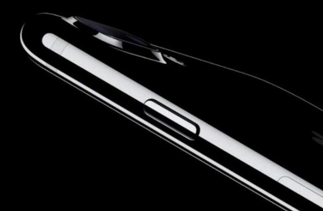 iPhone 8再曝新功能 雙鏡頭光學(xué)防抖+遠(yuǎn)程無(wú)線(xiàn)充電