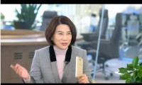 董明珠親談為何做格力手機，否認跨界經(jīng)營