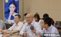ivvi與電信達(dá)成戰(zhàn)略合作 首款裸眼3D全網(wǎng)通手機今日線下首發(fā)