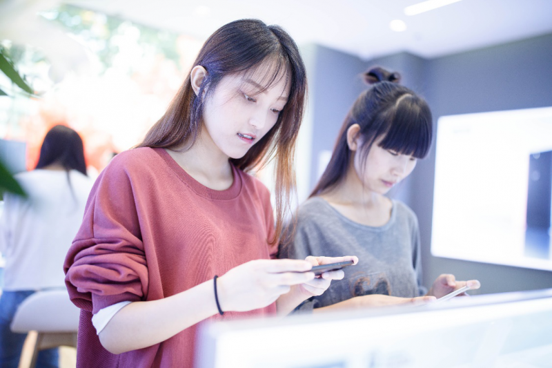 vivo X20全面屏手機(jī)首銷(xiāo)火爆