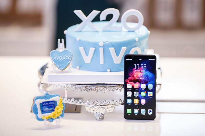 vivo X20全面屏手機(jī)首銷(xiāo)火爆
