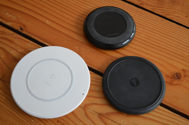 Mophie vs RavPower vs Belkin: 哪家無線充電板最強(qiáng)？
