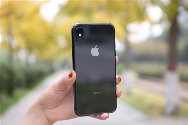 三星側(cè)目:韓國(guó)要開(kāi)首家蘋(píng)果零售店 瘋搶iPhone X