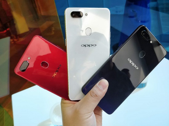 OPPO R15系列發(fā)布：90%屏占比異形全面屏，2999元起售
