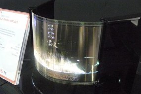 柔性O(shè)LED應(yīng)用有限，屏下指紋還得看LCD