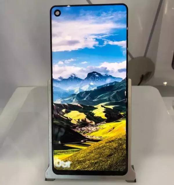 SID2018，AMOLED/MicroLED/LTPS顯示技術(shù)爭(zhēng)奇斗艷