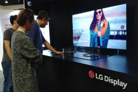 SID2018，AMOLED/MicroLED/LTPS顯示技術(shù)爭(zhēng)奇斗艷