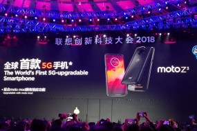 聯想秀全球首款5G手機Moto Z3：模塊升級 筆記本也能用