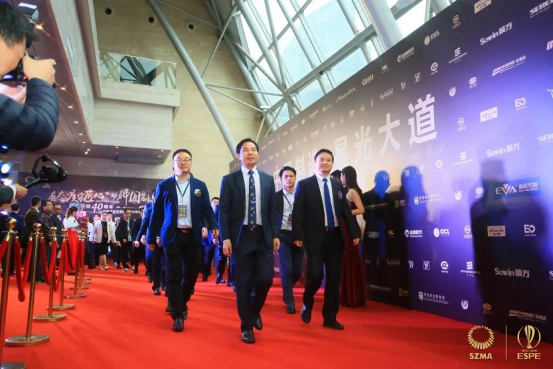 有態(tài)度守匠心鑄榮耀，深圳機械獻禮改革開放40周年
