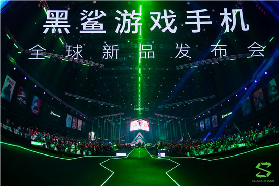 黑鯊游戲手機2實力詮釋“操控之王”，玩家體驗再升級