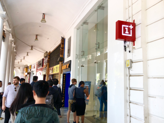 實(shí)地探訪印度手機(jī)市場(chǎng)：小米破三星 一加超蘋(píng)果 新戰(zhàn)場(chǎng)上的老對(duì)手
