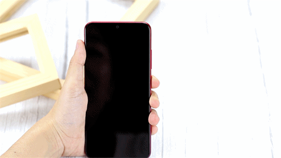 vivo Y91上手體驗(yàn)：潮流外觀+暢快性能，不愧千元新寵