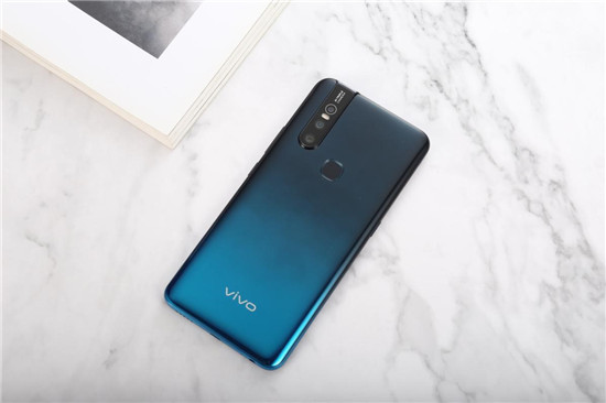全新vivo S1上手：時(shí)尚、實(shí)力完美邂逅，體驗(yàn)超預(yù)期