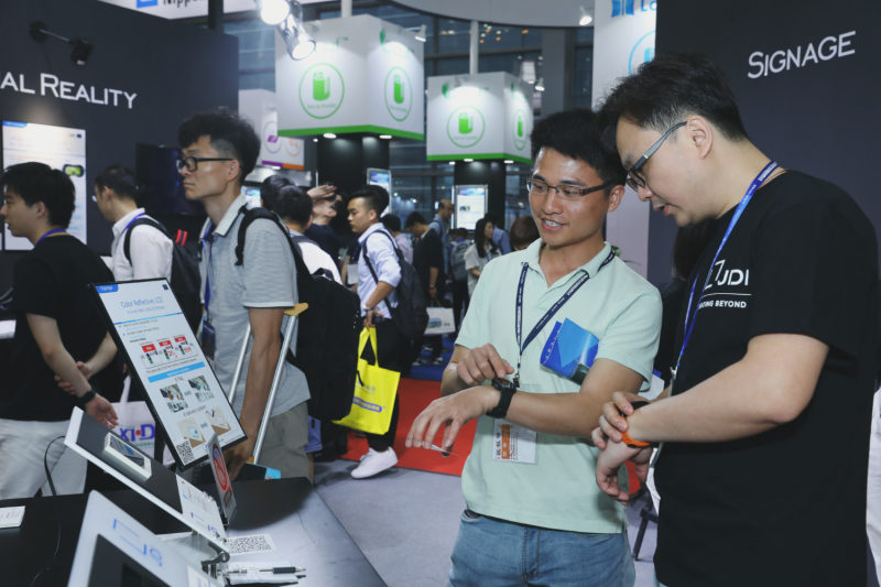 引領(lǐng)車載顯示，開(kāi)拓新興應(yīng)用，JDI攜新品亮相CITE2019