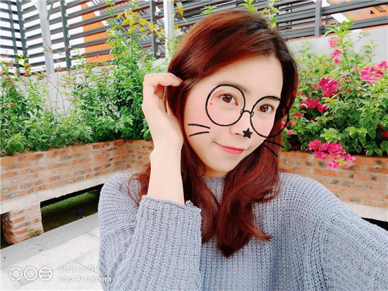潮美外觀+全新拍照體驗(yàn)！vivo S1寵愛粉照亮你的美