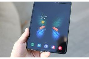Galaxy Fold顯示屏翻車問題在結(jié)構(gòu)設(shè)計：可折疊手機(jī)何時成熟？