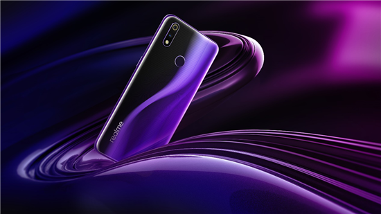 realme X登陸國(guó)內(nèi)市場(chǎng)：本真設(shè)計(jì)詮釋越級(jí)美學(xué)