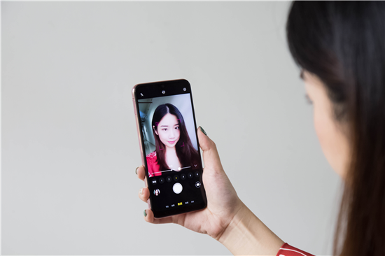 vivo Y3拍照實測：細節(jié)與質(zhì)感并存，見證三攝震撼視野