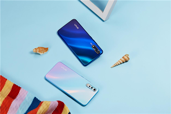 vivo Y7s雙色圖賞：光影之間，折射出碧波蕩漾的夏日風(fēng)情