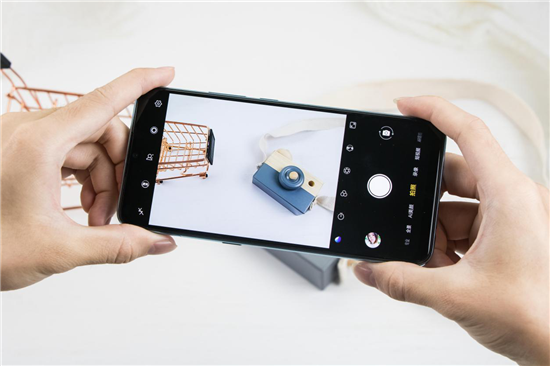 vivo Y7s拍照實測：玩轉(zhuǎn)全場景，打造獨一無二的儀式感