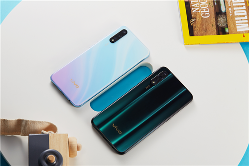 千元價(jià)格旗艦級(jí)體驗(yàn) 全面實(shí)力派vivo Z5今日開售