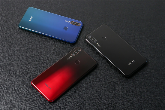 續(xù)航全新升級，vivo U3x圖賞：時尚設(shè)計一見傾心