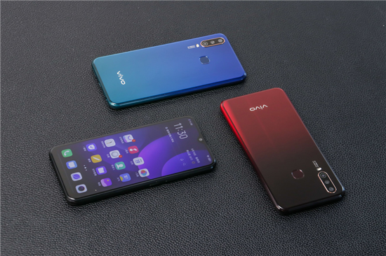續(xù)航全新升級，vivo U3x圖賞：時尚設(shè)計一見傾心