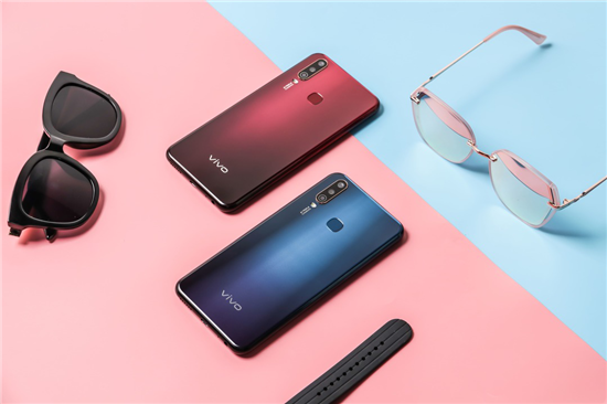 讓美更深邃！閃充強續(xù)航vivo Y3 4GB+64GB版新配色正式開售