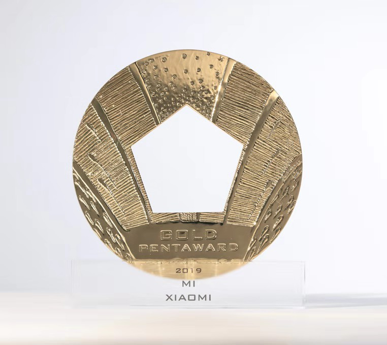 小米再獲世界設(shè)計(jì)頂級(jí)大獎(jiǎng)，包裝設(shè)計(jì)“奧斯卡”迎來(lái)首位華人評(píng)委