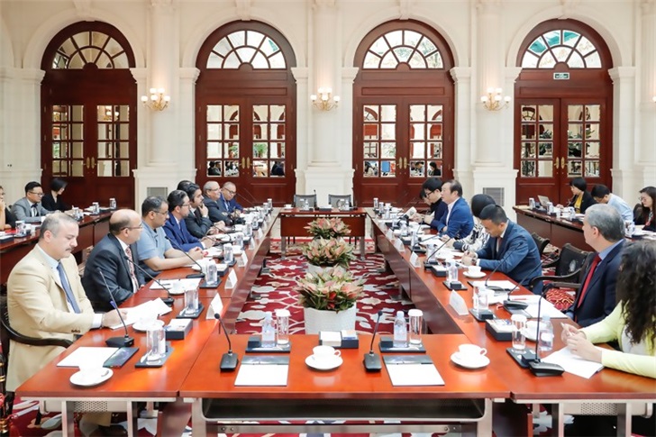 任正非媒體采訪紀要:華為不是什么都行,僅僅是5G比美國強
