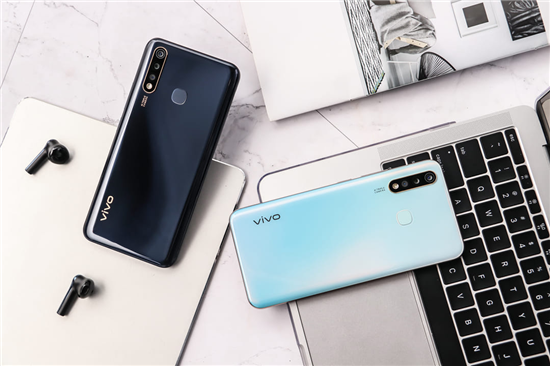 vivo Z5i評測：強(qiáng)勁性能與長效續(xù)航的結(jié)合體，打造全新體驗