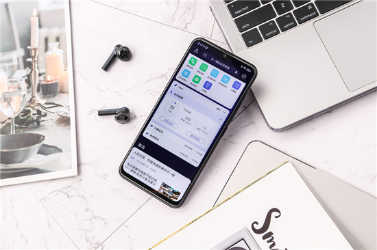 vivo Z5i評測：強(qiáng)勁性能與長效續(xù)航的結(jié)合體，打造全新體驗
