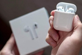 結(jié)束TWS行業(yè)山寨亂戰(zhàn)，傳蘋果、華為、BBK、小米明年擬標(biāo)配無線耳機(jī)