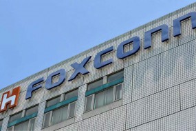 富士康面臨7年來最大月度降幅 2月營收降至72.8億美元