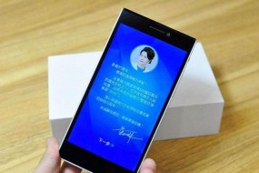 小心，董小姐的“格力手機(jī)”或出貨30000臺(tái)，不過還得靠“送”！