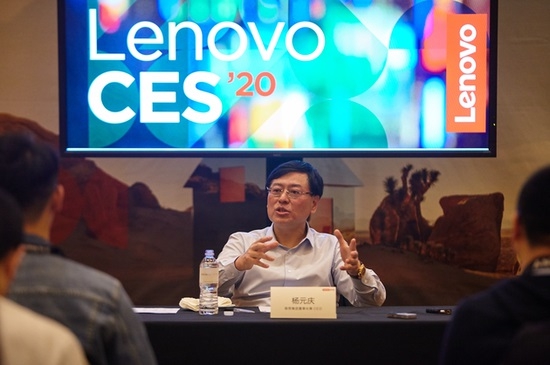 聯(lián)想楊元慶：對去年業(yè)績滿意，PC份額25%手機伺機進取