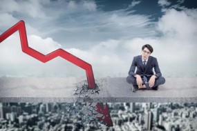 比前兩次熔斷跌得更猛！美股今夜再進ICU，蘋果市值蒸發(fā)掉1.5億部iPhone