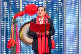 德業(yè)股份72歲張和君退休時間成謎，父子三人同領(lǐng)千萬年薪